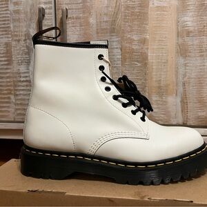 1460 Bex Leather Dr Martens - White